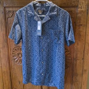 NWT Pendleton Men’s Short Sleeve Batik Navy Shirt